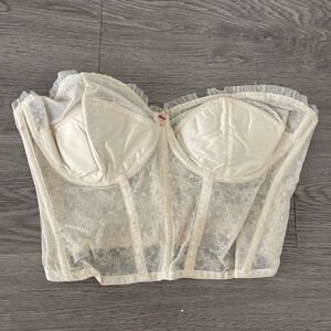 Vintage nude floral detailed corset